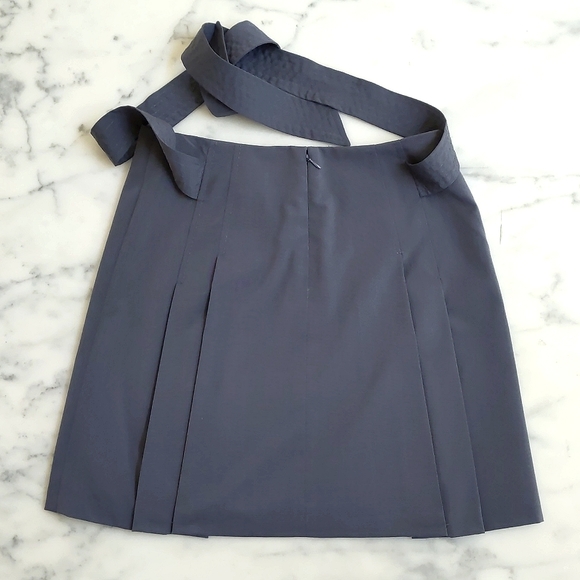 NWOT. The Limited Rayon Spandex Grey Pleated Skirt with full lining and belt. - Picture 3 of 6